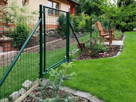 817_branka-zahradni-zelena-s-vyplni-svarovana-sit