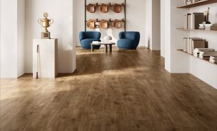 Autentická keramická dlažba v designu dřeva věrohodně imituje přírodní materiál