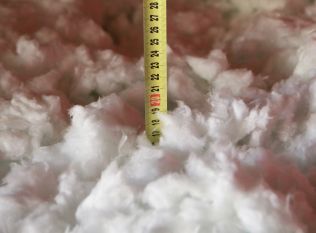 Chystáte zateplovat dům? Rychlým a úsporným řešením může být systém foukané izolace