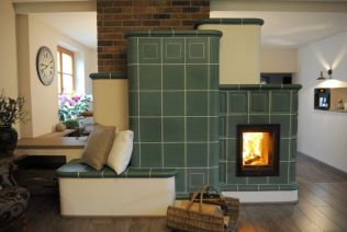 Vybíráme krby a kamna - Dejte svému víkendovému bydlení styl a pořiďte si kachlová kamna