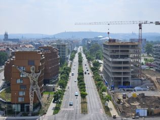 Deset kroků k dostupnějšímu bydlení: Odborníci volají po reformě výstavby