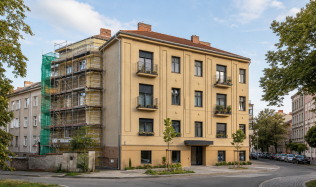 Dostupné bydlení nevyřeší pouze nové byty. Velký potenciál mají i starší budovy