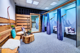 Dřevo je základ, snažíme se s tímto materiálem co nejvíce pracovat, říká profesionální tester lyží Pavel Štancl