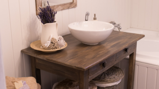 Díla architektů a designérů - Fotogalerie: Rekonstrukce koupelny ve venkovském stylu