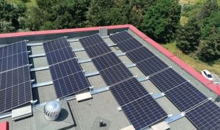Fotovoltaická elektrárna pro bytové domy krok za krokem