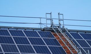 Fotovoltaických elektráren přibývá, letos jich u nás vzniklo nejvíce za posledních 13 let
