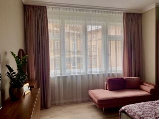 Inspirace: Motorové záclony a závěsy s ovládáním přes mobilní aplikaci 