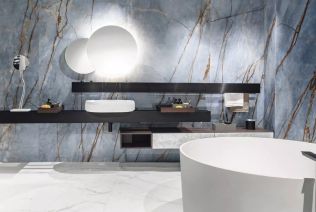 Inspirace: Mramor v moderním interiéru v duchu nadčasové elegance