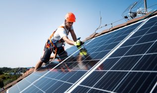 Vybíráme fotovoltaickou elektrárnu - Jak si vybrat instalační firmu pro fotovoltaickou elektrárnu