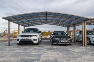 Moderní a multifunkční varianta krytého stání pro váš automobil