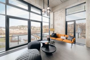 Nové využití starých industriálních staveb přináší moderní bydlení, pracovní prostor i místo pro umění