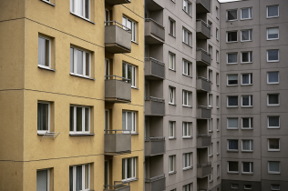 Novela zákona posiluje SVJ i družstva. Odpojení neplatičů od tepla bude možné, ale ne vždy proveditelné