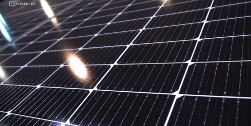 O fotovoltaické systémy je obrovský zájem. Vyplatí se dlouhodobě? A jaké jsou aktuálně dodací lhůty?