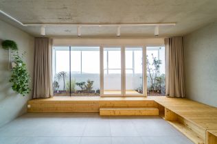 Panelákový byt se proměnil v útulné hnízdo