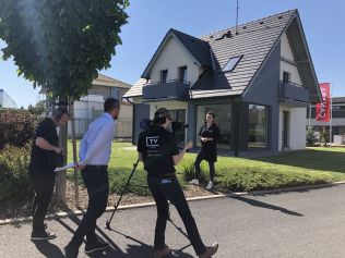 Podívejte se do zákulisí na natáčení seriálu Dům na klíč