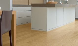 Podlaha, která zvládne víc než jen dobře vypadat