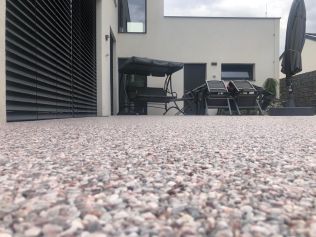 Pokud se chystáte na renovaci venkovní plochy, či zdi v interiéru, máme pro vás možné řešení