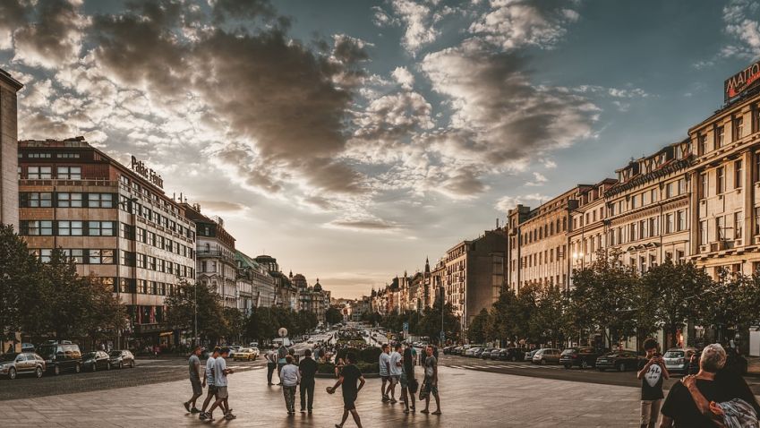 Praha se letos rozrostla o 6619 nových obyvatel, nedostatek bytů přistěhovalci jen prohlubují