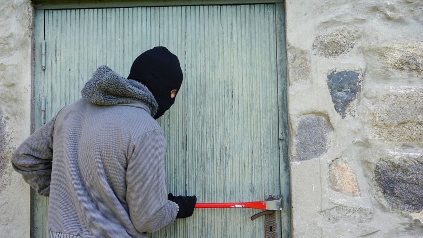 Rady a tipy: Jak před dovolenou správně zabezpečit dům!