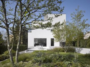 Rekonstrukce vily Košťál v osadě Baba je ukázkou funkcionalistické architektury v Čechách