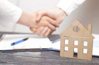 Rok 2024 na hypotečním trhu: Rekordní růst a pokles úrokových sazeb