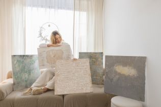 Rozhovor: Inovativní návrhářka propojila nestárnoucí design originálního nábytku s kvalitou ověřenou časem