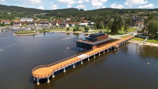 Stavba není sen - Molo Lipno Resort - Odstartovala další série oblíbeného pořadu Stavba není sen – pusťte se s námi do realizace apartmánu v prestižním projektu na břehu Lipna