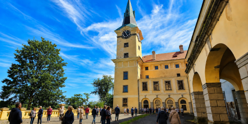 Stavba není sen 11 - 2. díl - Zelená Hora ožívá. Noví majitelé zámku představují vize budoucnosti a dobrovolníci pomáhají s obnovou