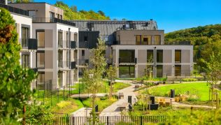 Stavba není sen 8 - Lysolajský dvůr: Příběh proměny brownfieldu ve stylové bydlení s duší úspěšně dokončen