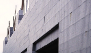 Stavebnicový systém obvodových stěn z polystyrenu. Jak probíhá stavba do patra?