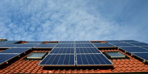V Česku roste zájem o střešní solární instalace