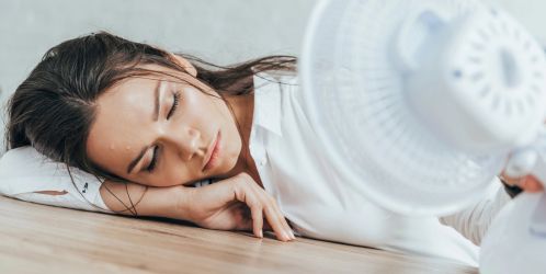 V podkroví je v létě 32 °C? Možná za to může vaše střecha