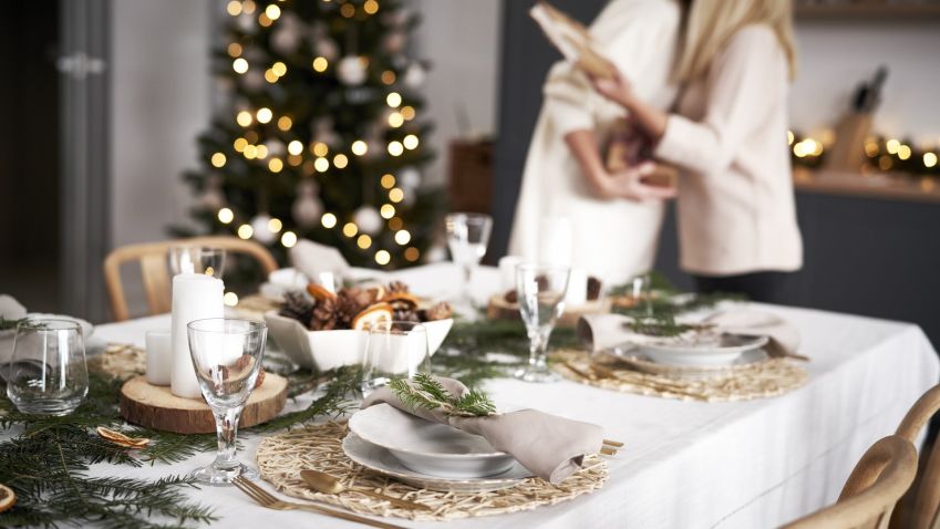 Vánoční tabule může být moderní nebo tradiční, ale vždy by měla být slavnostní  