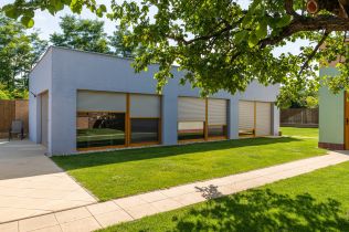 Venkovní rolety jsou praktické i designové, jaké jsou jejich barevné varianty?