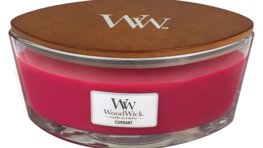 Vyhrajte svíčku WoodWick a užijte si romantické praskání dřevěného knotu!