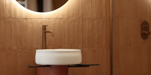 Značka Sanycces přináší do Česka španělský design koupelen. Zaujme barvami, originálním zpracováním i odolnými povrchy